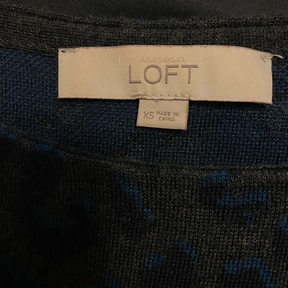 Great 3-quarter length sleeve dress for the office. Great for Winter or Fall. - Picture 2 of 3